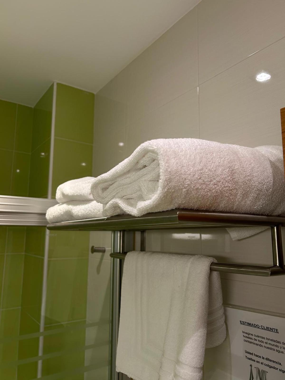 Hostal Aralar Aizoáin Zewnętrze zdjęcie