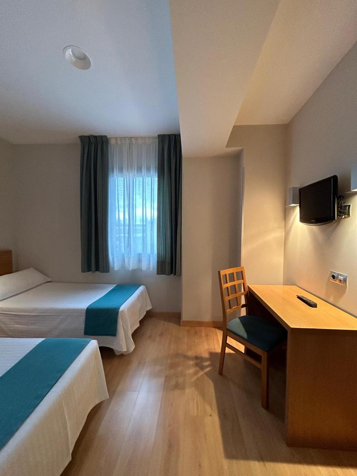 Hostal Aralar Aizoáin Zewnętrze zdjęcie