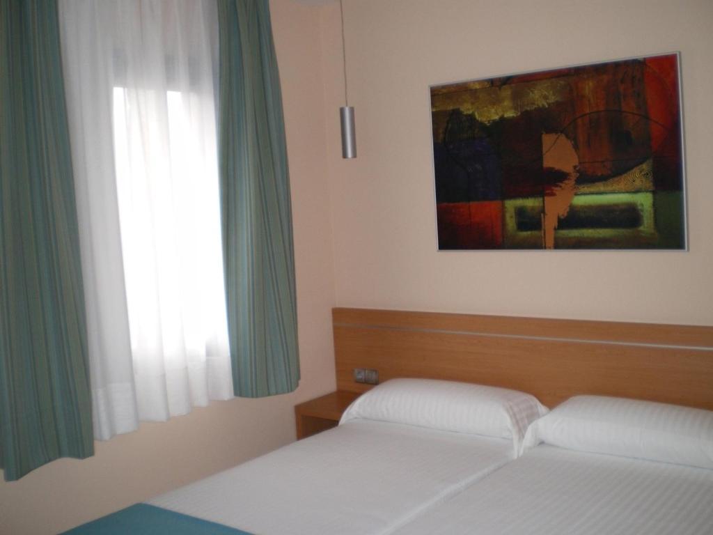 Hostal Aralar Aizoáin Zewnętrze zdjęcie